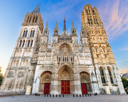 Rouen bezoeken Motorreizen