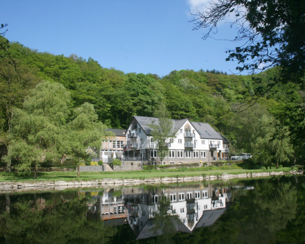 Cocoon Hotel La Rive in Bourscheid Rivier